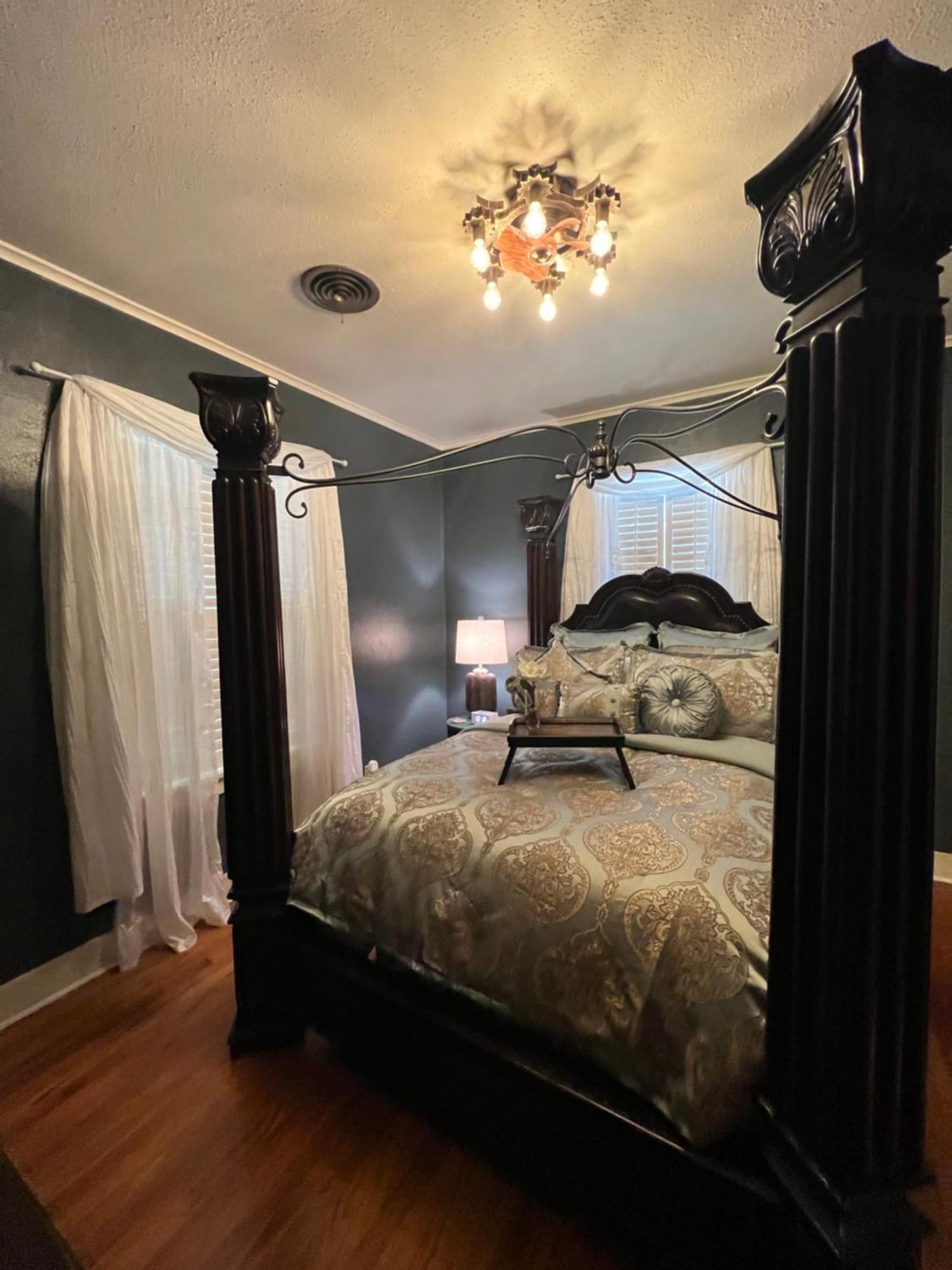 Отель Opus House Historic Натчиточес Экстерьер фото